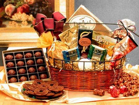 Best Holiday Chocolate Gift Baskets Reviews | A Listly List