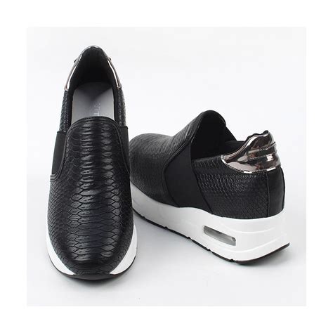 Women's synthetic snake pattern leather air thick platform slip on sneakers black white