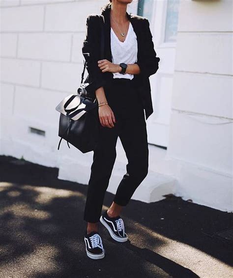 Winter outfits in black and white – Just Trendy Girls | Fashion ...