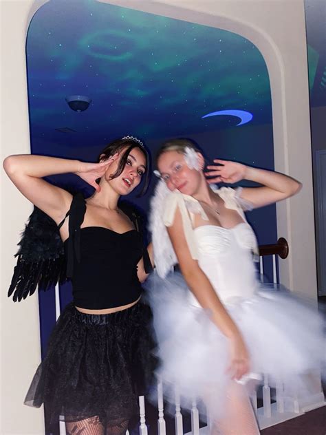 Black Swan Halloween Costume