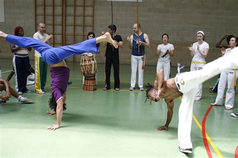 Movimientos de Capoeira: regional, Angola, y todo lo que necesita saber