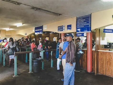 Crossing the Zimbabwe Border into Beitbridge by Car in 10 Steps