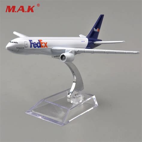 16CM Long Brand New 1/400 Scale Airplane Models Fedex Boeing B777 Diecast Metal Plane Model Toys ...