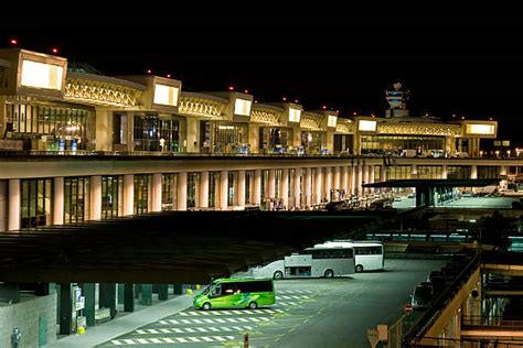 Flughafen Mailand Malpensa - Bilder und Stockfotos - iStock