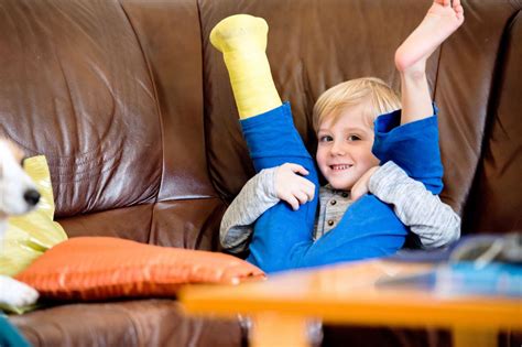 14 games kids in casts can do to keep active – Active For Life