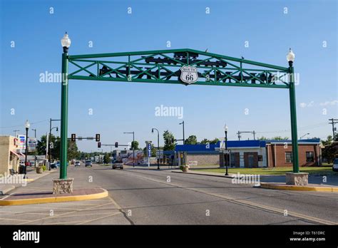 Downtown Miami, Oklahoma, welcome sign on U.S. Route 66 Stock Photo - Alamy