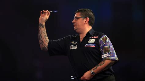 Gary Anderson defeated Dave Chisnall to reach the World Darts ...