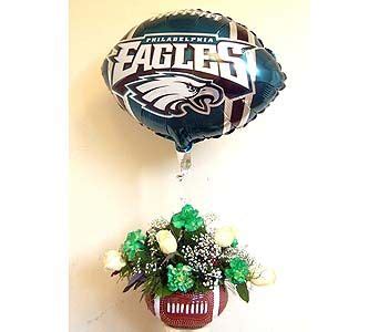 Eagles Football Bouquet with Mylar Balloon | Mylar balloons, Flower delivery, Balloons