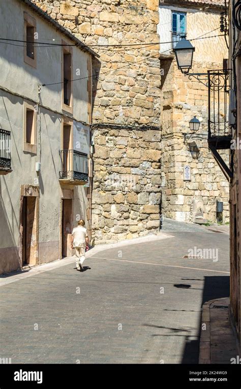 SEPULVEDA, SPAIN - SEPTEMBER 12, 2021: Architecture in the medieval ...