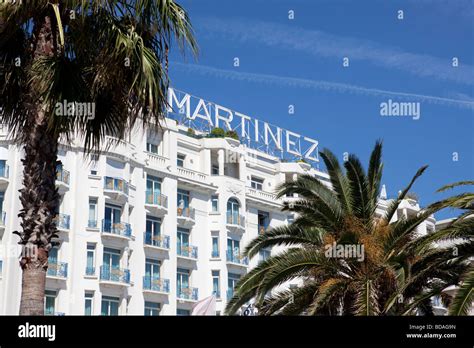 hotel martinez, cannes france Stock Photo - Alamy