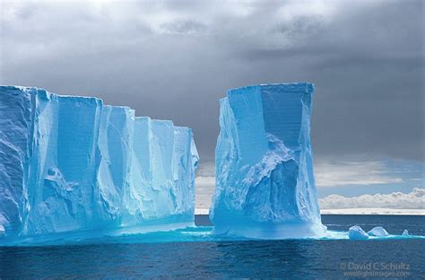 Colorful Icebergs, Antarctica | Gezilecek Yerler