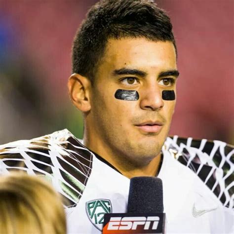 Marcus Mariota QuarterBack Oregon Ducks Football 2014-2015 | Oregon ducks football, Oregon ducks ...