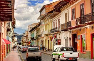 What Retired Life Is Like for U.S. Expats in Ecuador