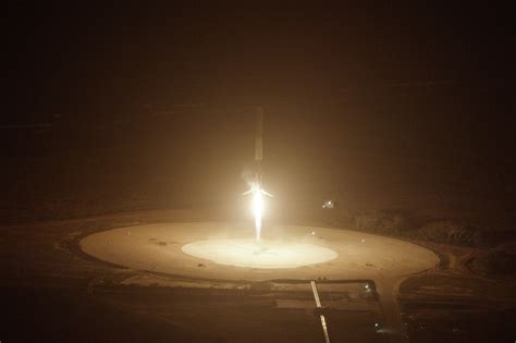 The Falcon Has Landed! Epic Views of SpaceX's Amazing Rocket Landing ...