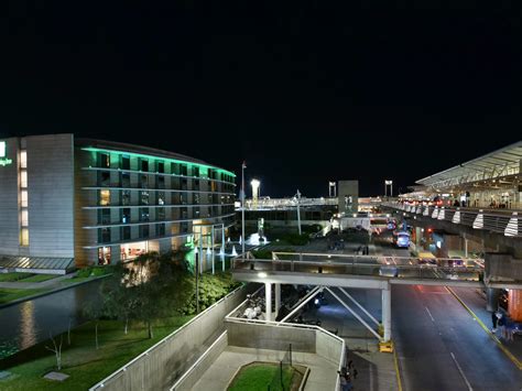 Holiday Inn Santiago - Airport Terminal Hotel by IHG