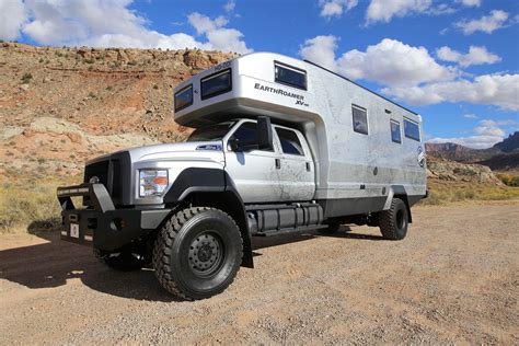 EarthRoamer – RV World Network