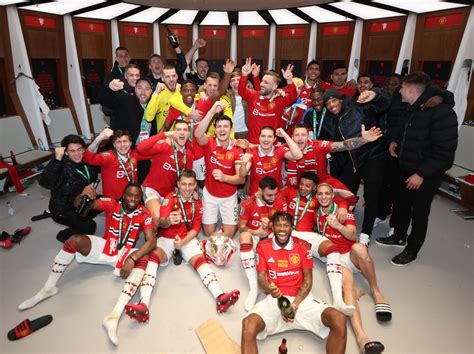 Man Utd's players dressing room pictures with Carabao Cup trophy