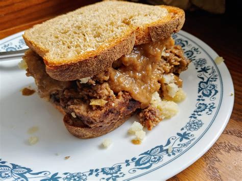 Meatloaf, mashed potato, and gravy sandwich : r/eatsandwiches