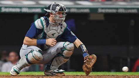 MLB catchers wary of looming robo umps amid rules changes | FOX 13 Seattle