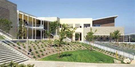 Mission Hills High named California Distinguished School - LOCAL ENCINITAS NEWS