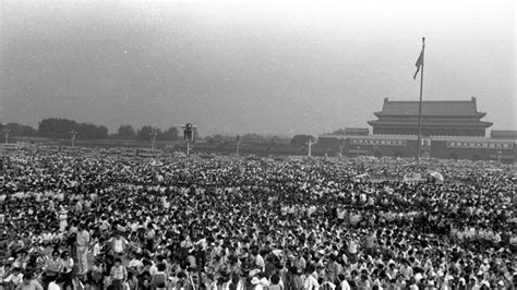 Tiananmen Square Massacre June 4, 1989 | Chinese Army Tanks Ploughed ...