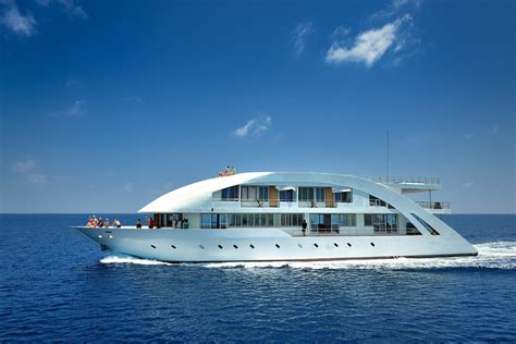 Uncover the Beauty of the Maldives on a Yacht Cruise across Paradise | The Luxury Travel Channel