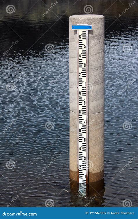 Water Level Gauge in a Lake Stock Photo - Image of change, mark: 121567302