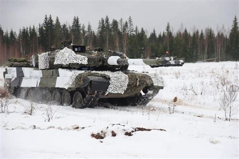 🇩🇰 Armoured vehicles of the Royal Danish Army, with winter camouflage ...