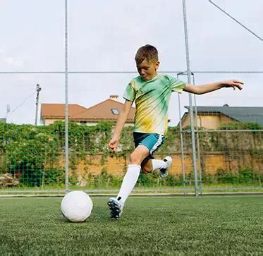 A Comprehensive Guide For Youth Soccer Goal Kick Drills