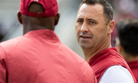 Steve Sarkisian reportedly to interview for Auburn job on Sunday