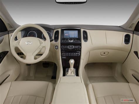 2014 Infiniti QX50 Pictures: Dashboard | U.S. News & World Report