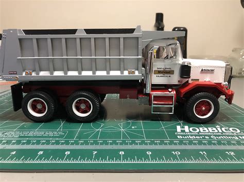 Gallery Pictures AMT Autocar Dump Truck Plastic Model Truck Kit 1/25 ...