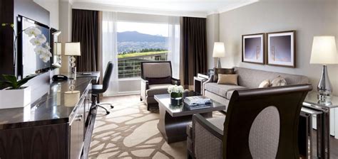 Fairmont Waterfront, Vancouver Review | The Hotel Guru