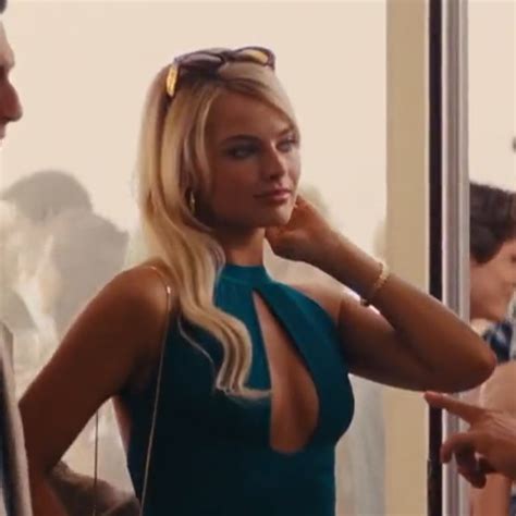 Naomi Belfort Costume - The Wolf of Wall Street - Margot Robbie