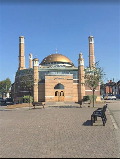 Masjid Umar, Leicester | Mosque architecture, Beautiful mosques, Masjid