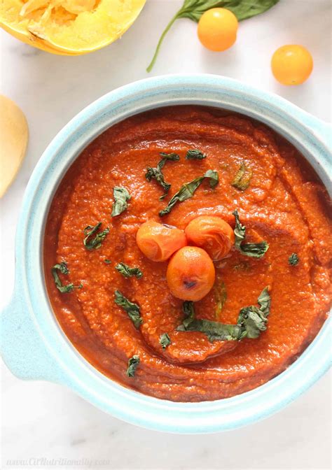 Low FODMAP Tomato Basil Sauce - Chelsey Amer