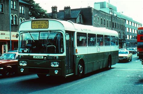 London Country RP14 | London country, London bus, London transport