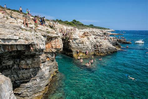 How to Spend One Day in Pula and Cape Kamenjak – Earth Trekkers