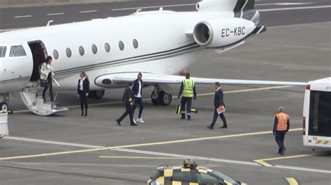 CRISTIANO RONALDO GULFSTREAM LANDING AT MADEIRA To Visit his Mum At The Hospital 03.03.2020 ...