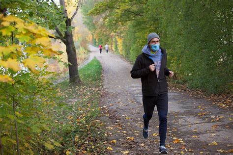 Study: Exercising While Wearing a Mask Does Not Disrupt Oxygen Intake ...