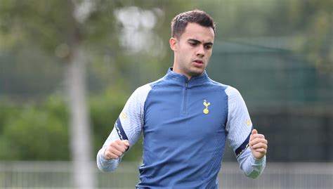 Transfer News: Tottenham star Sergio Reguilon eyed by Everton