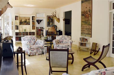 Ernest Hemingway Home and Museum |24 North Hotel Key West FL