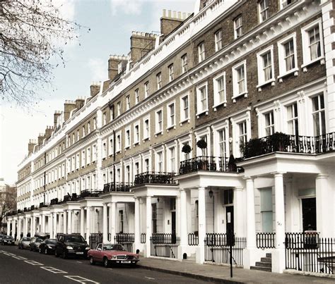 South Kensington is a district in the boroughs of Royal Borough of ...