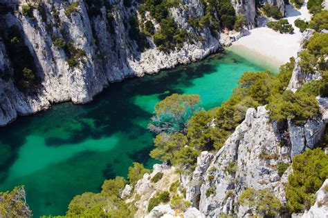 Top 10 des plages et calanques à Marseille où se baigner (avec Photos)
