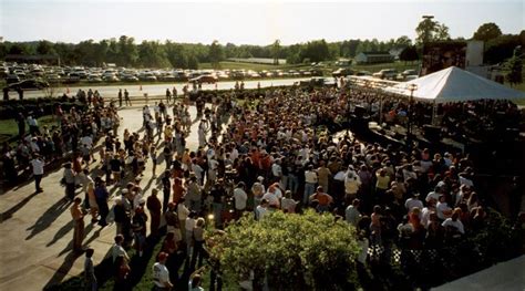 dale earnhardt funeral | ... .com/jr88rules/dale-earnhardt-memorial/ # ...