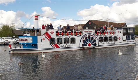 River Trips on the Norfolk Broads | Wroxham Boat Trips