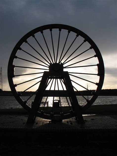 Mine shaft wheel silhouette - QEII Country Park - Ashingto… | Flickr