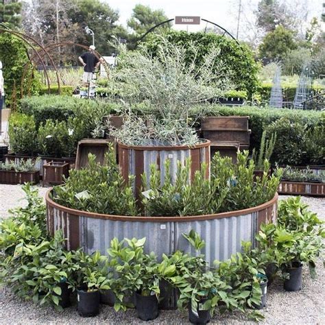 24 Recycled Raised Garden Bed Ideas Worth to Check | SharonSable