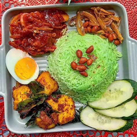 Nasi Lemak Pandan Ayam Berempah - Utusan Malaysia