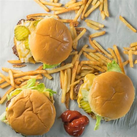 How to Make a Fast Food Burger – That is REALLY Good! - Fox Valley Foodie